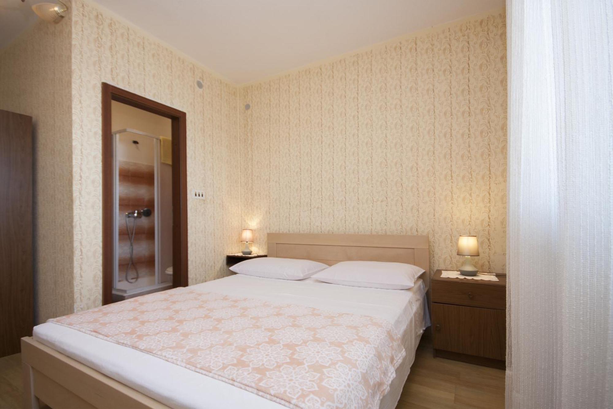 Apartments Vukicevic Brodarica Σίμπενικ Εξωτερικό φωτογραφία