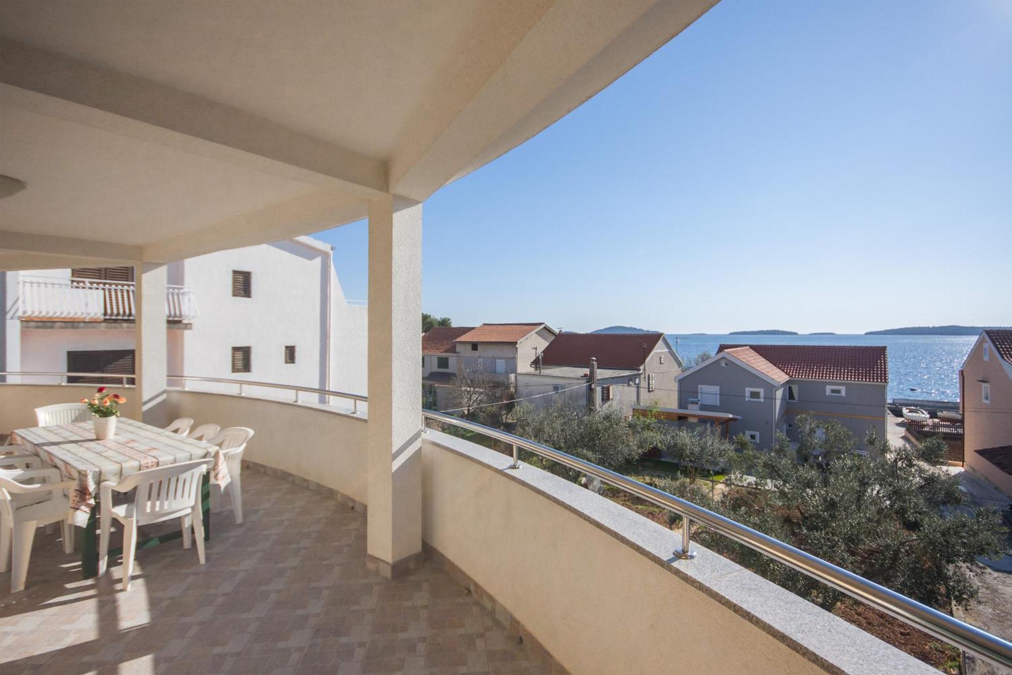 Apartments Vukicevic Brodarica Σίμπενικ Εξωτερικό φωτογραφία